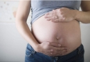 赴美产子妈妈们孕期注意事项：不可随意摸肚子！